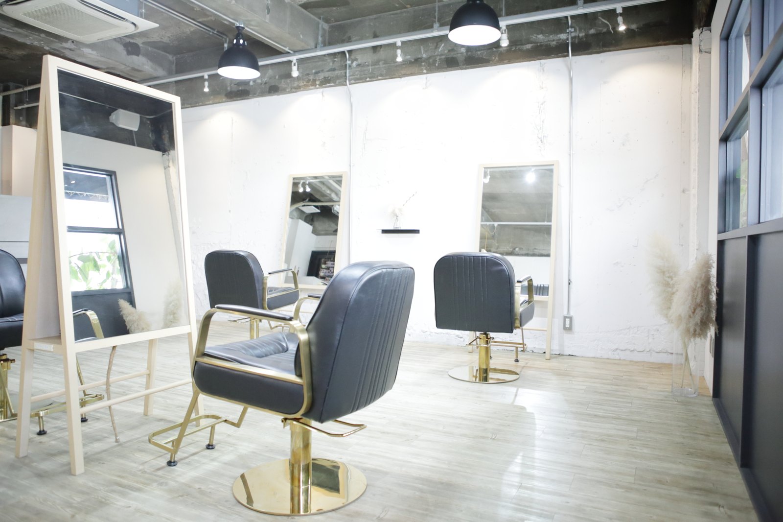 美容室 Settle⁺ 店内